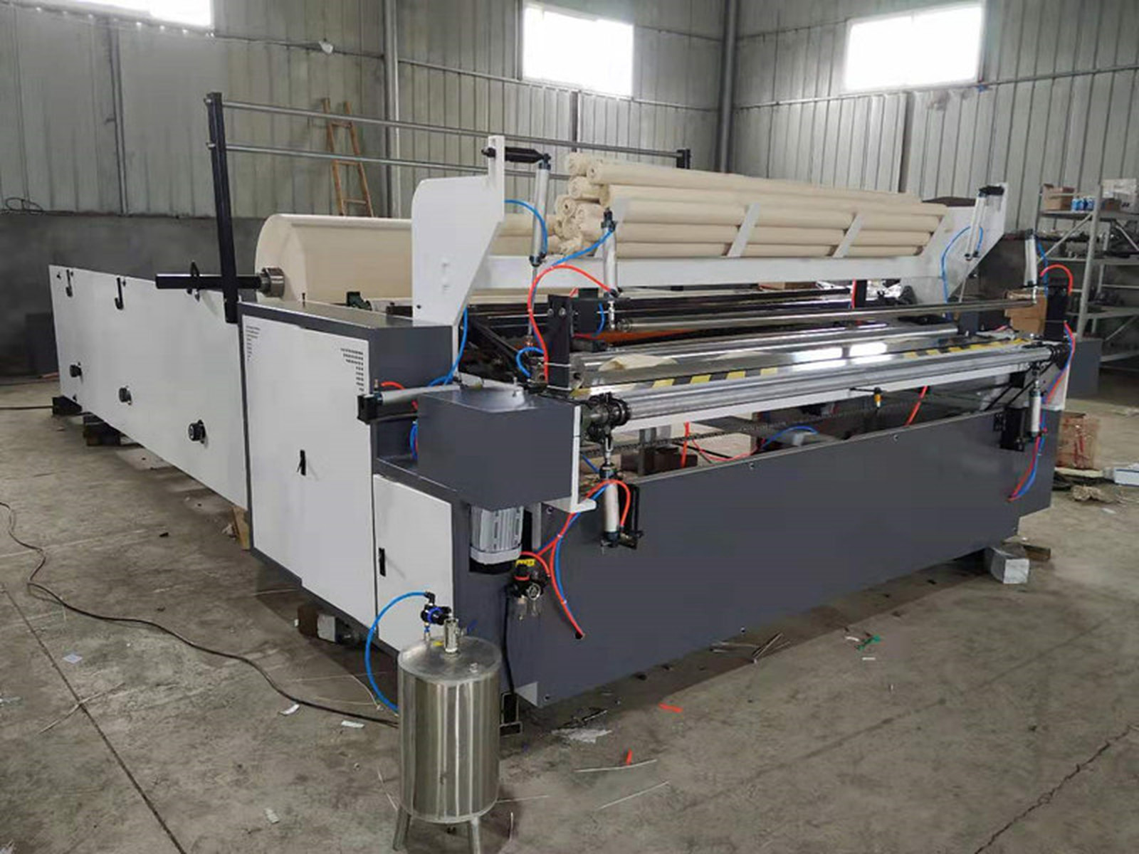 衛(wèi)生紙加工設(shè)備