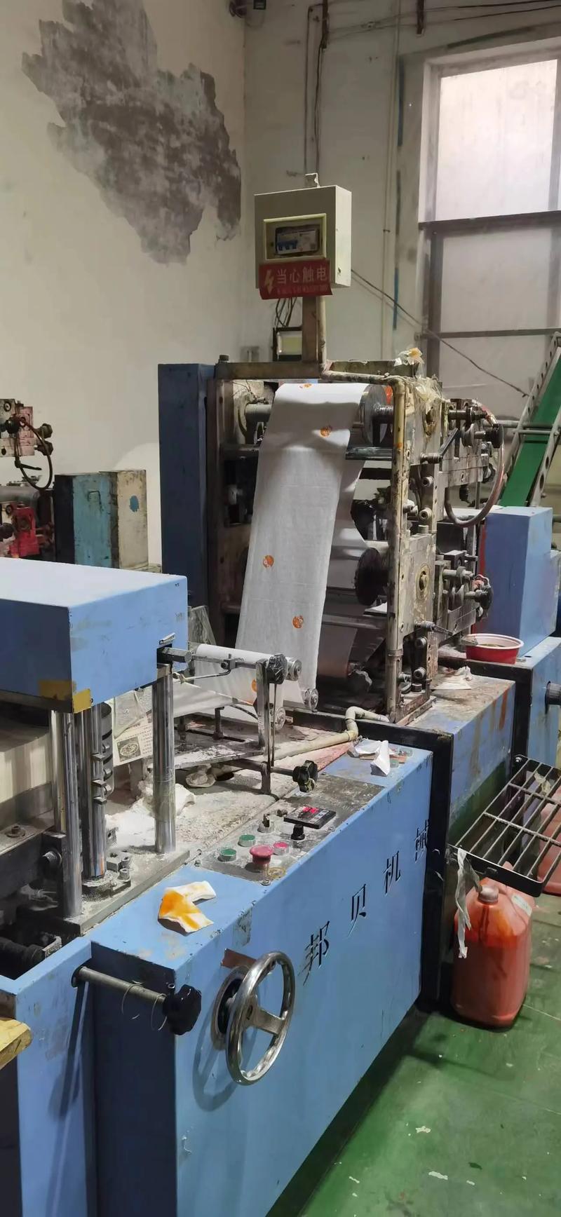 邦貝的230雙輥壓花雙色印刷一臺!#衛生紙加工設備 #工廠